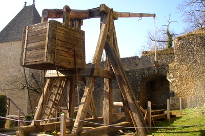 chateau de castelnaud - trebuchet dfense - Le Manoir du Chambon - Dordogne Périgord