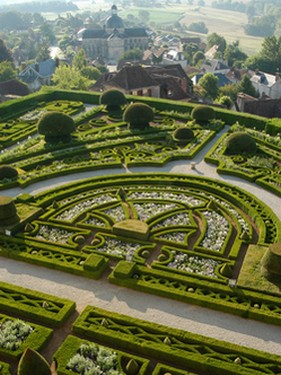 ©chateaudeHautefort - jardins - Manoir du Chambon - Dordogne Périgord